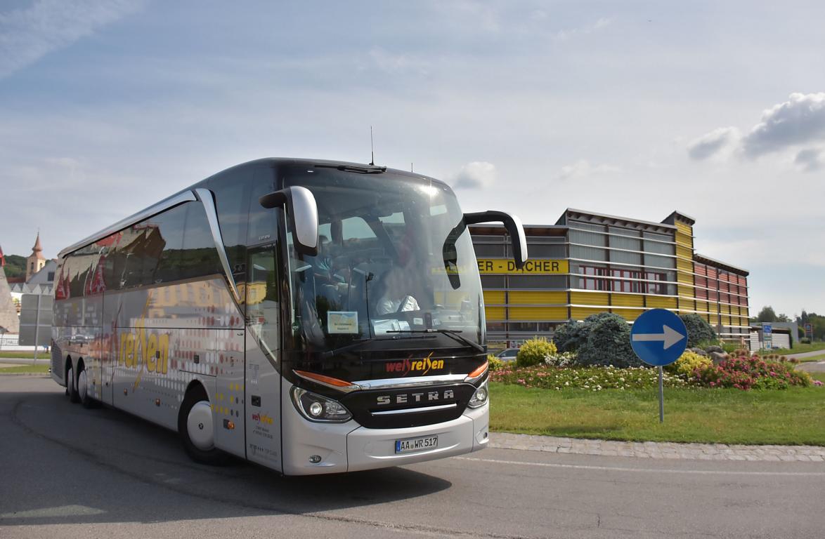 Setra 517 HDH von Weis Reisen aus der BRD 2018 in Krems.