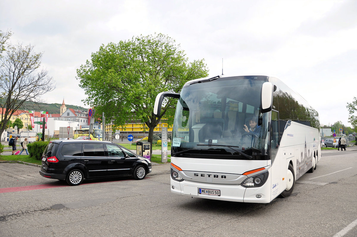 Setra 517 HD,Wachaubus von Zwlfer Reisen aus Melk/Wachau/Niedersterreich in Krems gesehen.