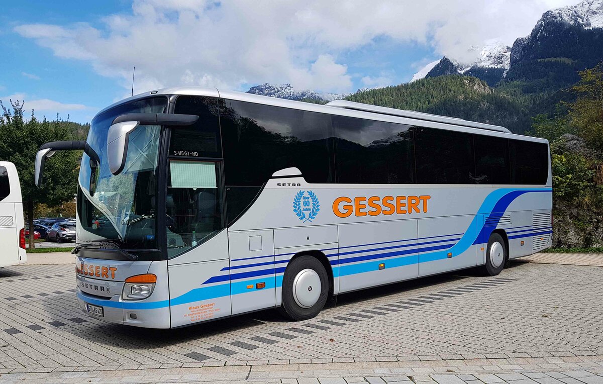 Setra S 415 GT-HD des Busunternehmens GESSERT, steht auf dem Busparkplatz am Königsee, 09-2022