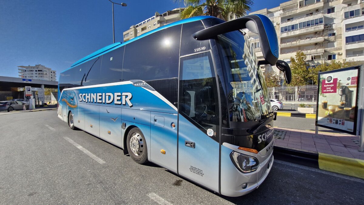 Setra S 515 HD, SO 21915, Durr�s ALB, Schneider Reisen und Transport AG, Langendorf, Aufgenommen am 23. Oktober 2026
