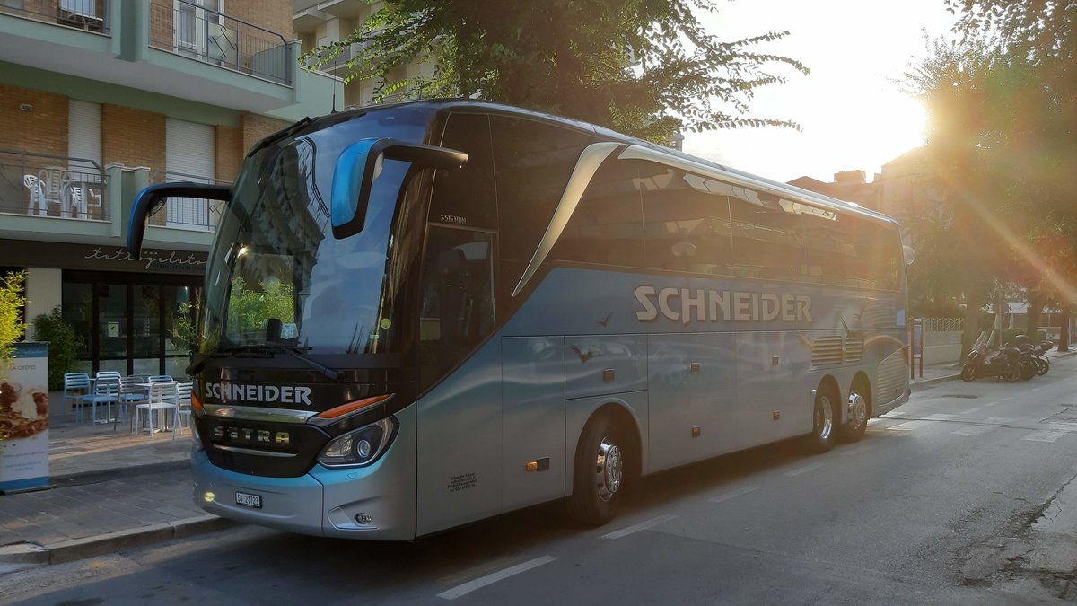 Setra S 515 HDH, SO 21723, Schneider Reisen und Transport AG, Langendorf, in Cattolica/Rimini Aufgenommen am 3. September 2019