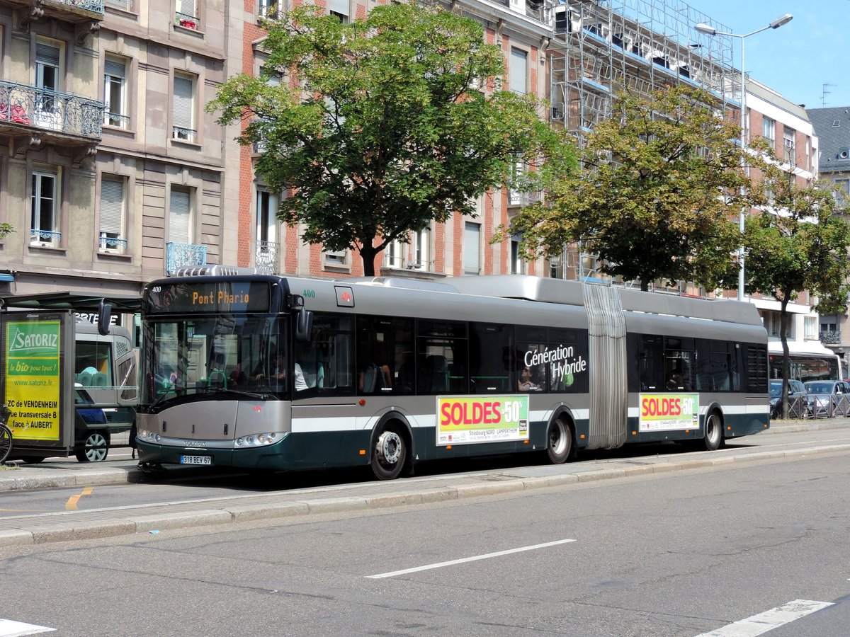 Strassburg - 17. Juli 2019 : Hybridbus Solaris Urbino 18 III Nr 400 bei der Haltestelle Wilson