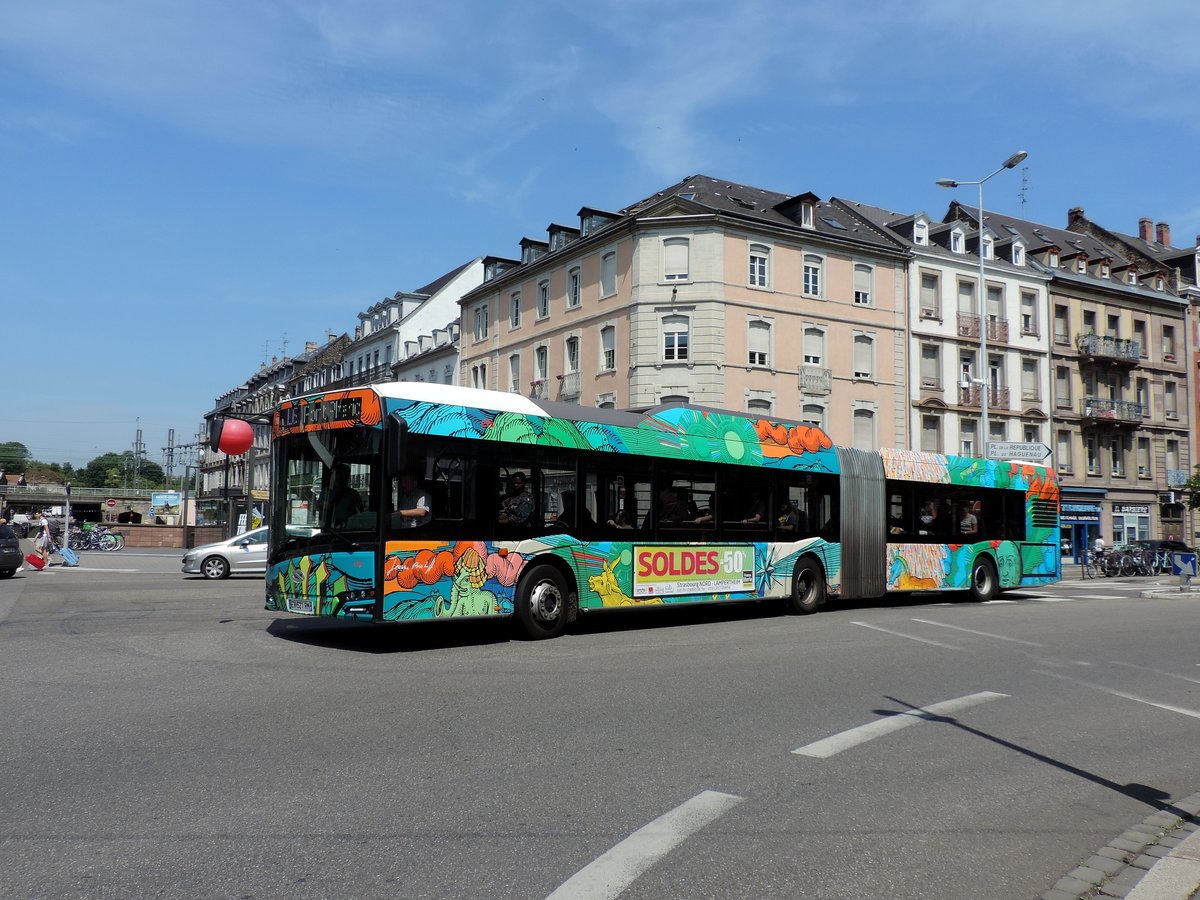 Strassburg - 19. Juli 2019 : Solaris Urbino IV Nr 705 bei der Haltestelle Wilson