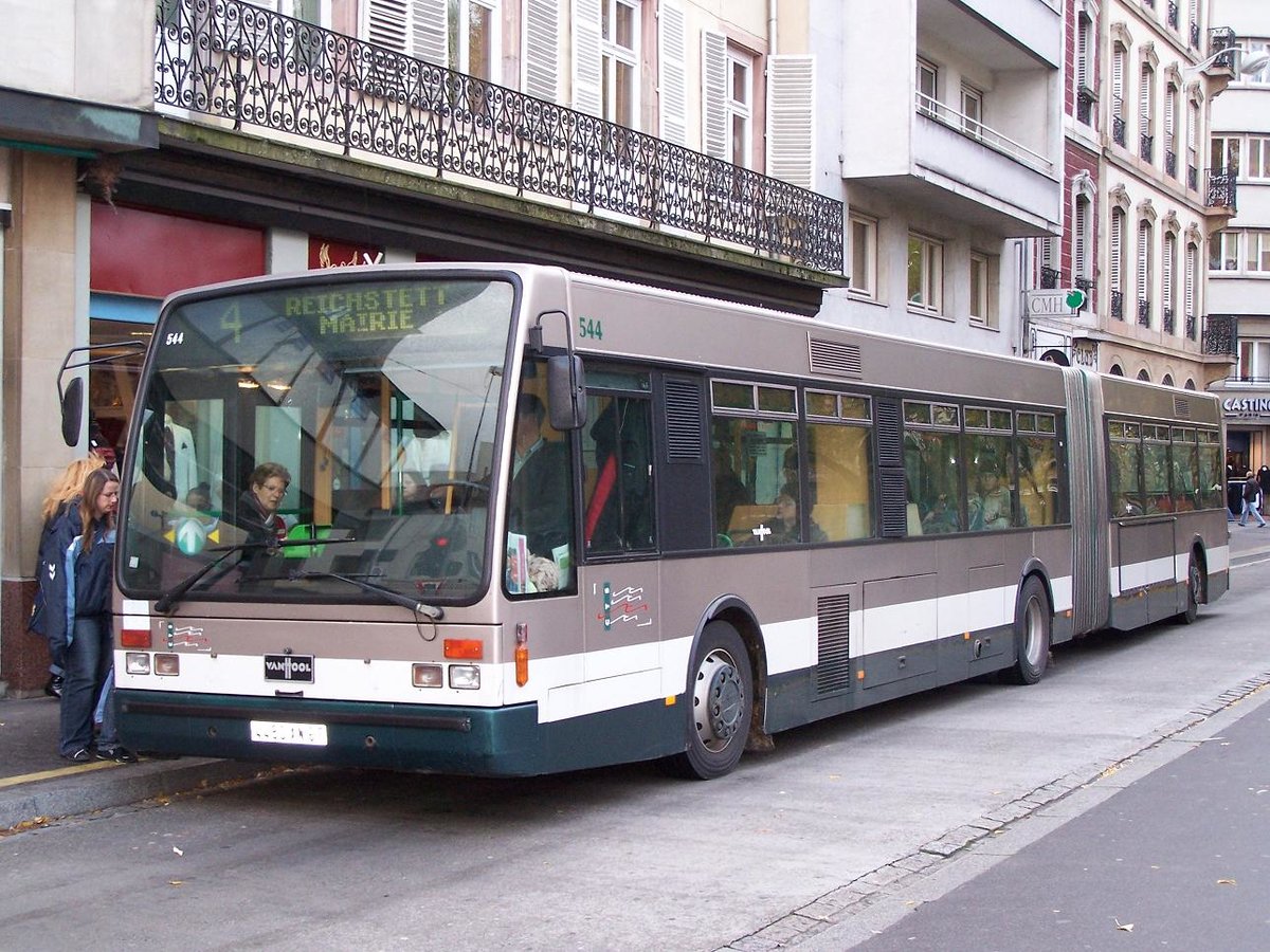 Strassburg - 9. November 2007 : AG 300 Nr 544 an der Haltestelle Les Halles