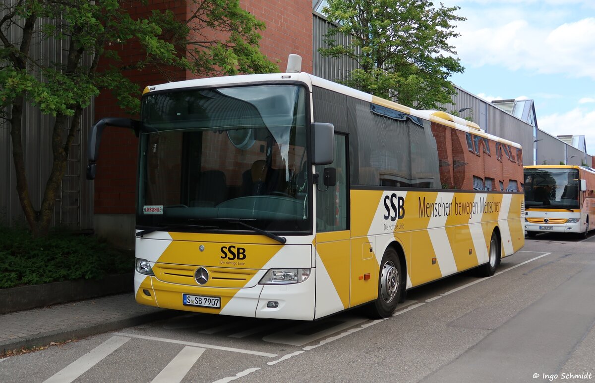 Stuttgarter Straßenbahnen (SSB) | Fahrschule | Nr. 7907 | S-SB 7907 | Mercedes-Benz Integro II | 16.07.2023 in Stuttgart