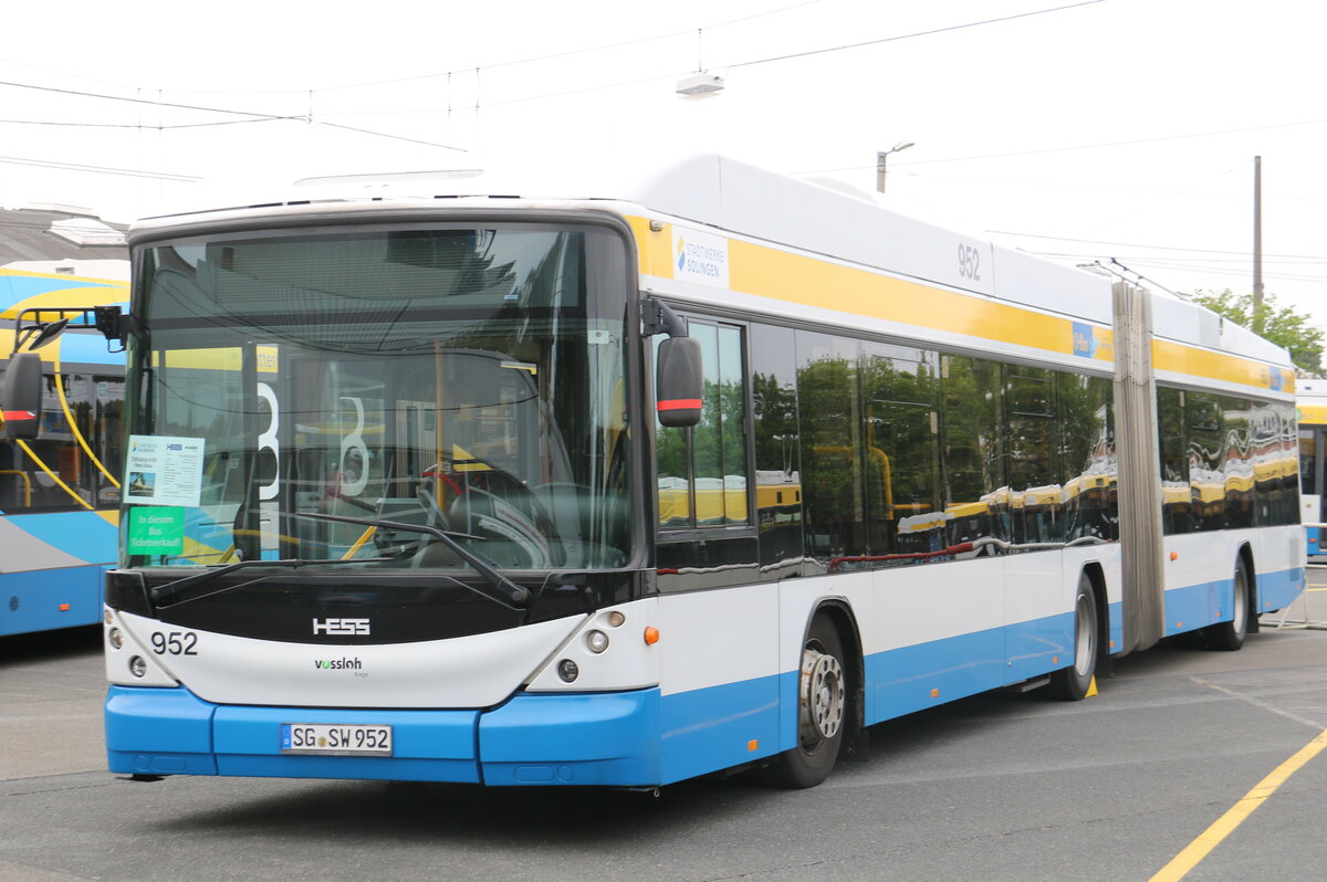 SWS Solingen - Nr. 952/SG-SW 952 - Hess/Hess Gelenktrolleybus am 19. Juni 2022 in Solingen (Aufnahme: Martin Beyer)