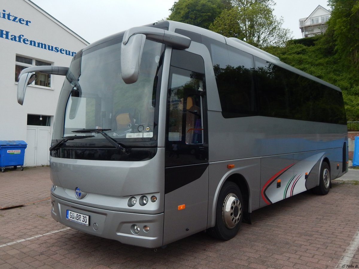 Temsa MD9 von Bölter aus Deutschland (ex Ferienglück-Sonnenschein-Reisen) im Stadthafen Sassnitz. 