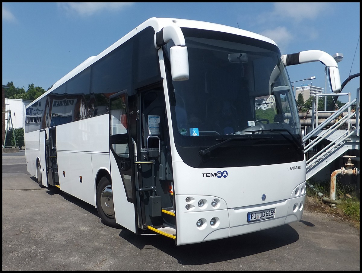 Temsa Safari HD aus Deutschland im Stadthafen Sassnitz.