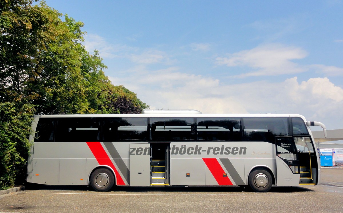 TEMSA SAFARI HD Stainless von RATZENBCK/sterreich am 6.7.2013 in Krems.