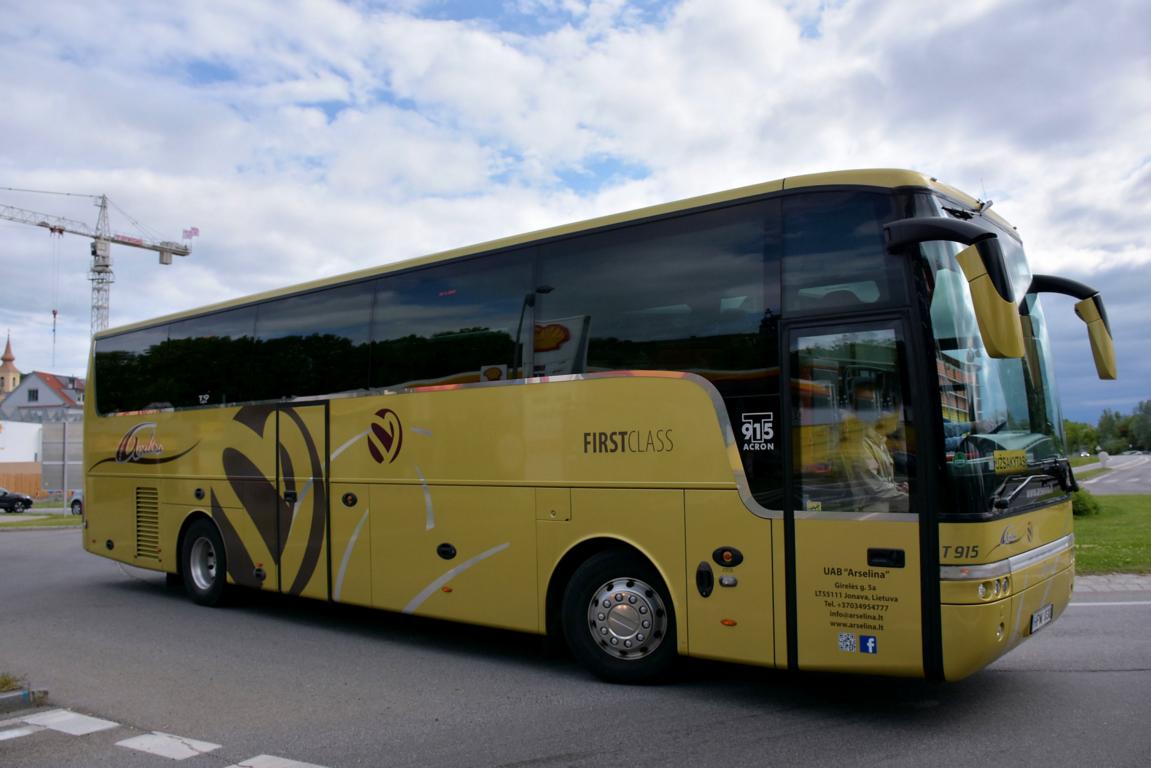 Van Hool T915 Acron von Arselina.lt in Krems.