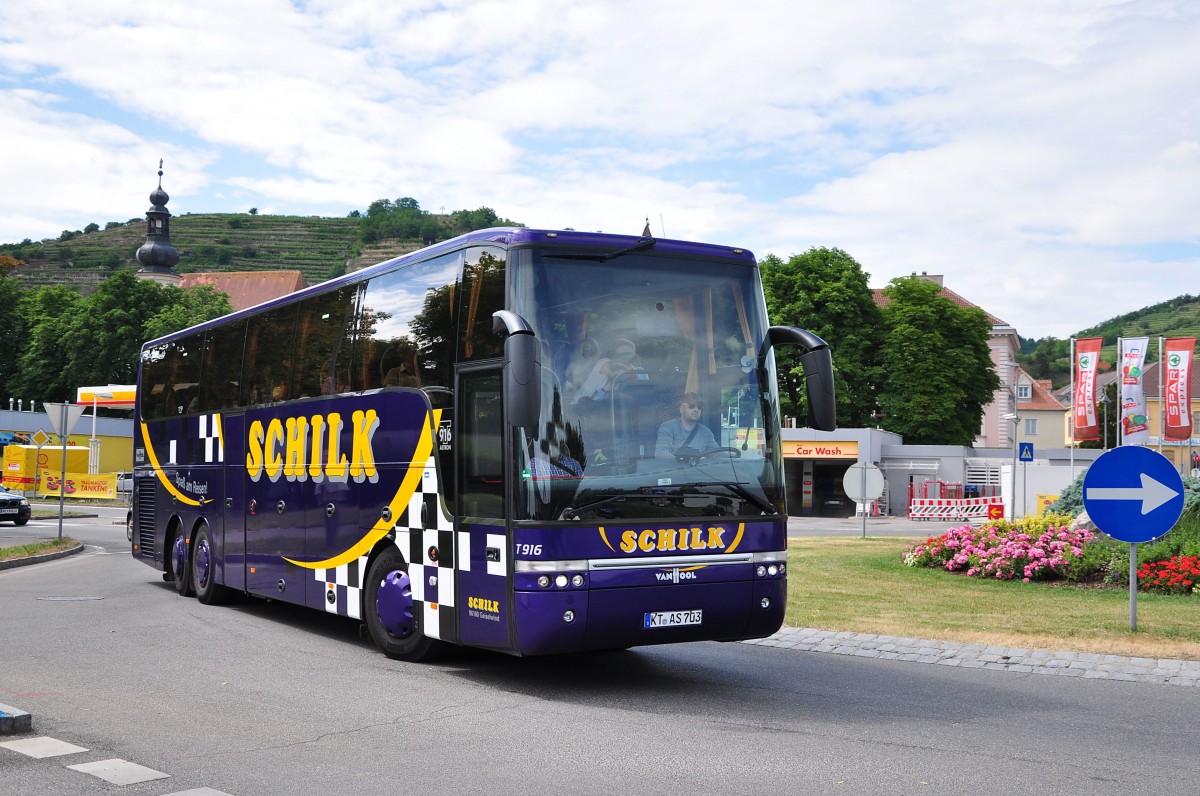 Van Hool T916 Astron von Schilk Reisen aus der BRD im Juni 2015 in Krems.