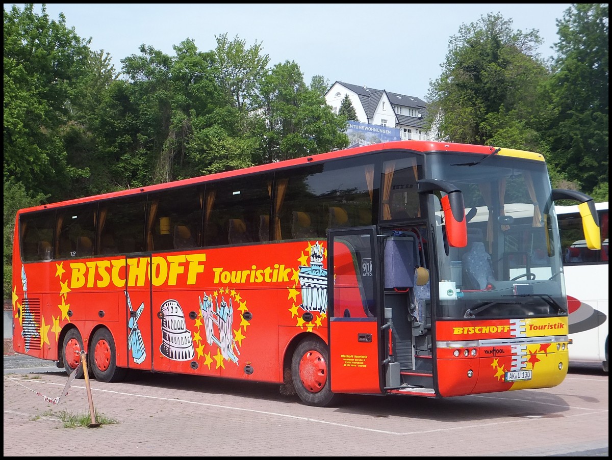 Van Hool T916 Bischoff Touristik aus Deutschland im Stadthafen Sassnitz.