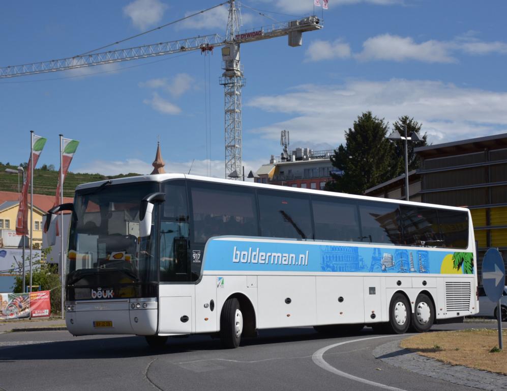 Van Hool T917 Acron von Beuk Reisen aus den NL 06/2017 in Krems.