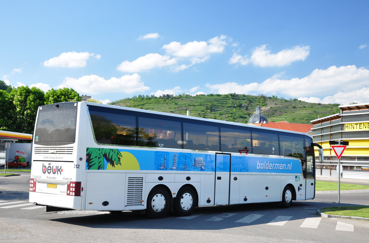 Van Hool T917 acron von Boldermann.nl in Krems gesehen.