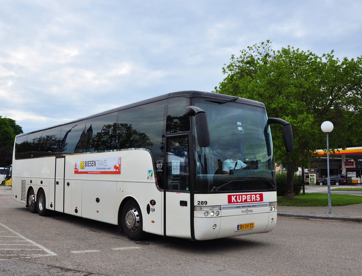 Van Hool T917 Acron von Kupers.nl in Krems.