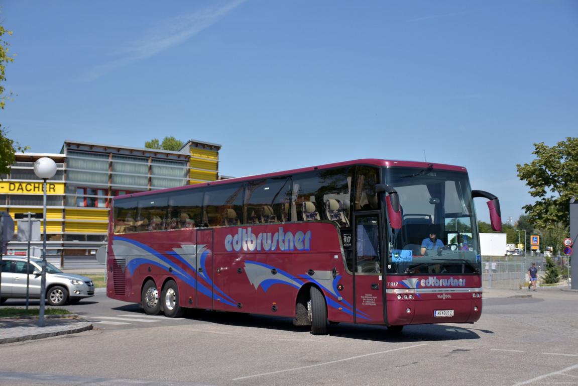 Van Hool T917 Astron von Edtbrustner Reisen aus sterreich 2017 in Krems.