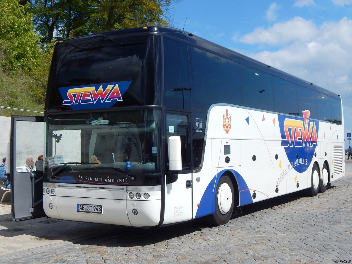 Van Hool T918 von Stewa aus Deutschland im Stadthafen Sassnitz. 