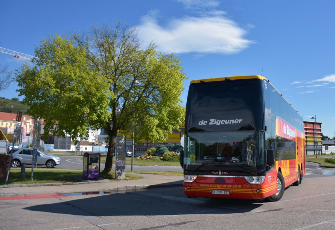 Van Hool TX Astromega von De Zigeuner Reisen aus Belgien 2017 in Krems.