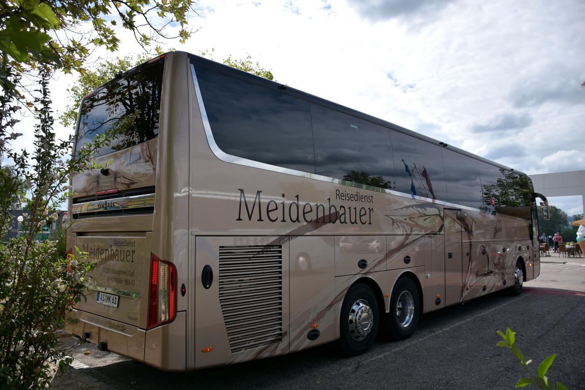 Van Hool TX vom Reisedienst Meidenbauer 06/2017 in Krems.