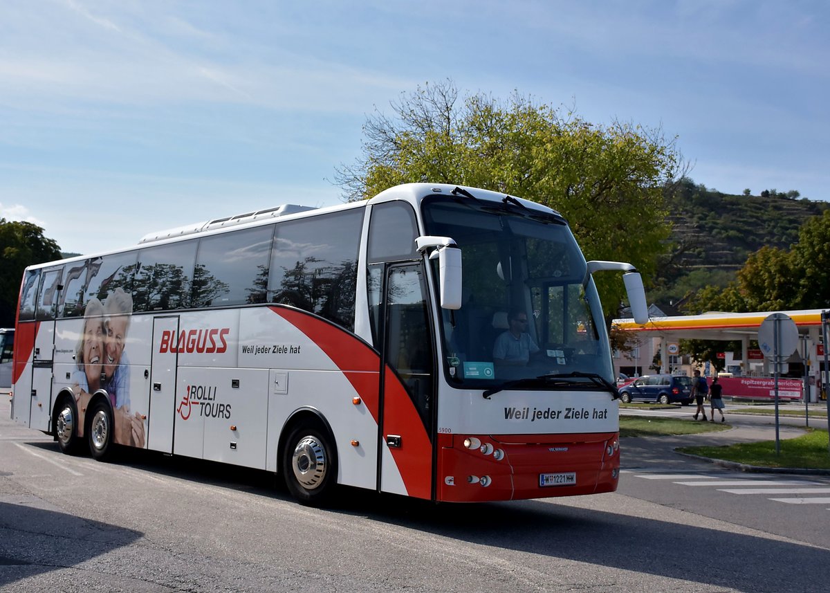 VDL Berkhof Axial  Rolli Tours  von Blaguss Reisen aus Wien 2017 in Krems.