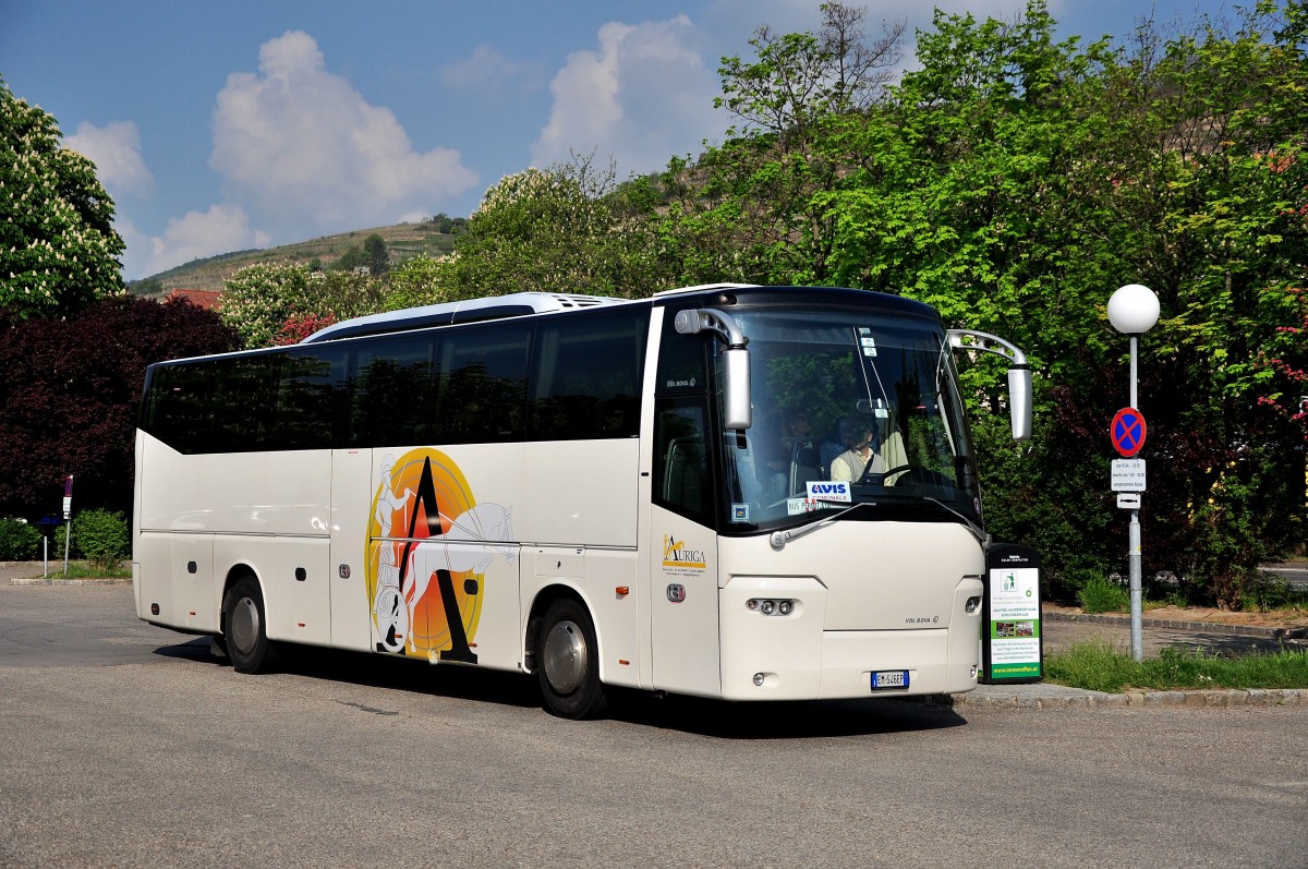 VDL BOVA aus Italien im April 2014 in Krems.