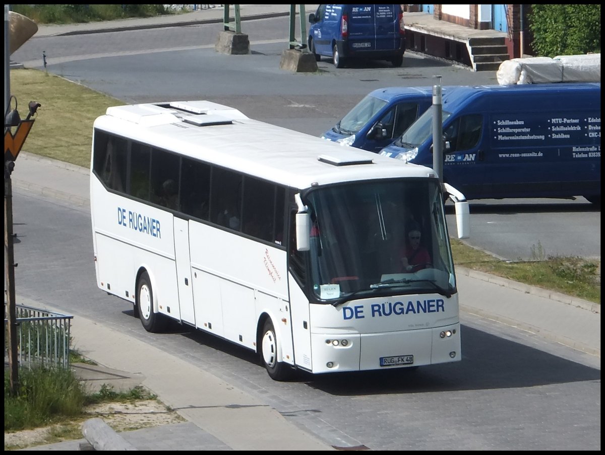 VDL Bova Futura von De Rganer aus Deutschland im Stadthafen Sassnitz. 