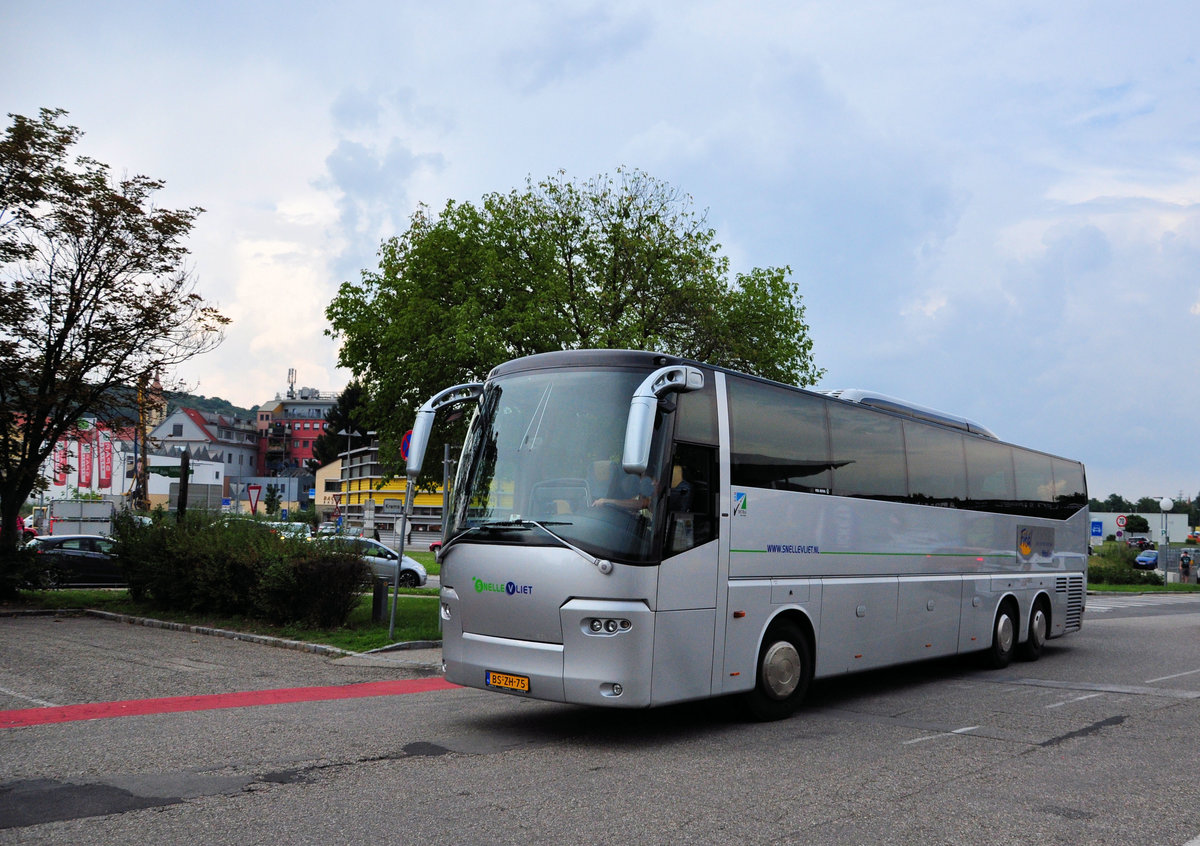 VDL Bova von Snellevliet.nl in Krems gesehen.