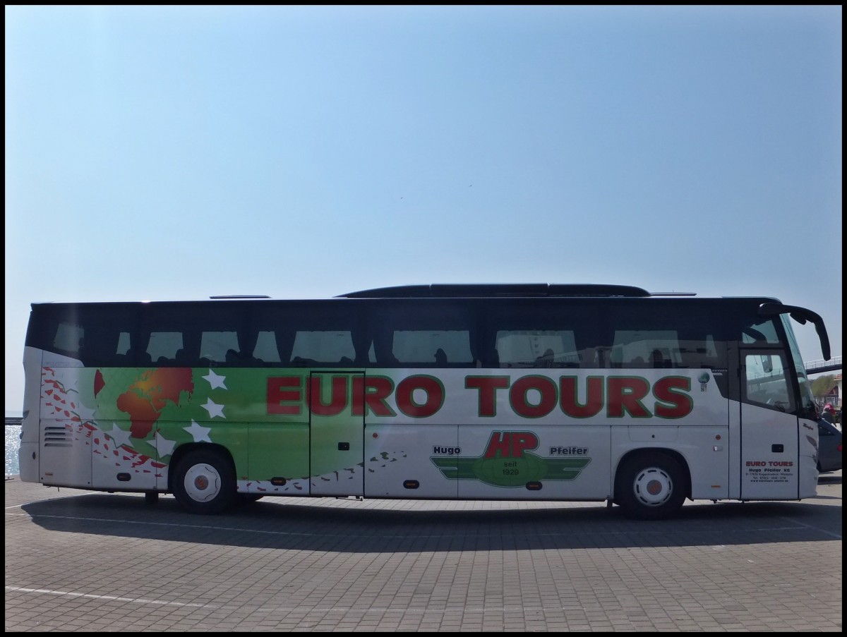 VDL Futura von Euro Tours aus Deutschland im Stadthafen Sassnitz. 