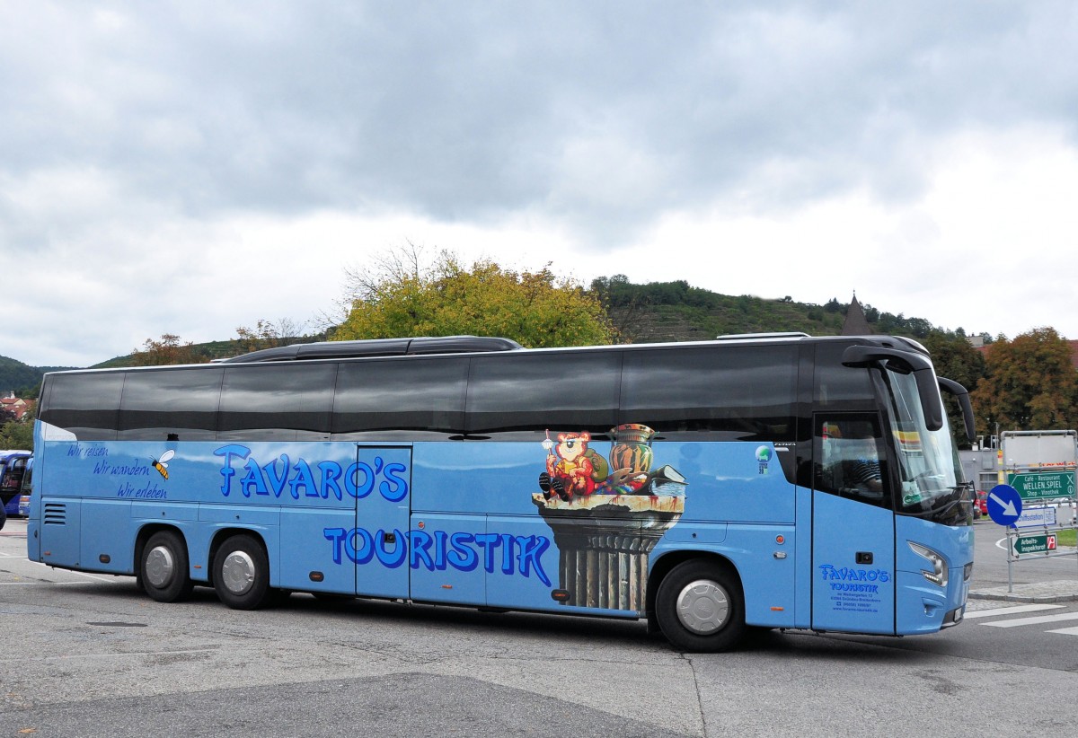 VDL FUTURA von FAVARO`s Touristik aus sterreich im September 2013 in Krems.