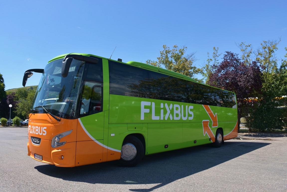 VDL Futura Flixbus aus Ungarn 06/2017 in Krems.