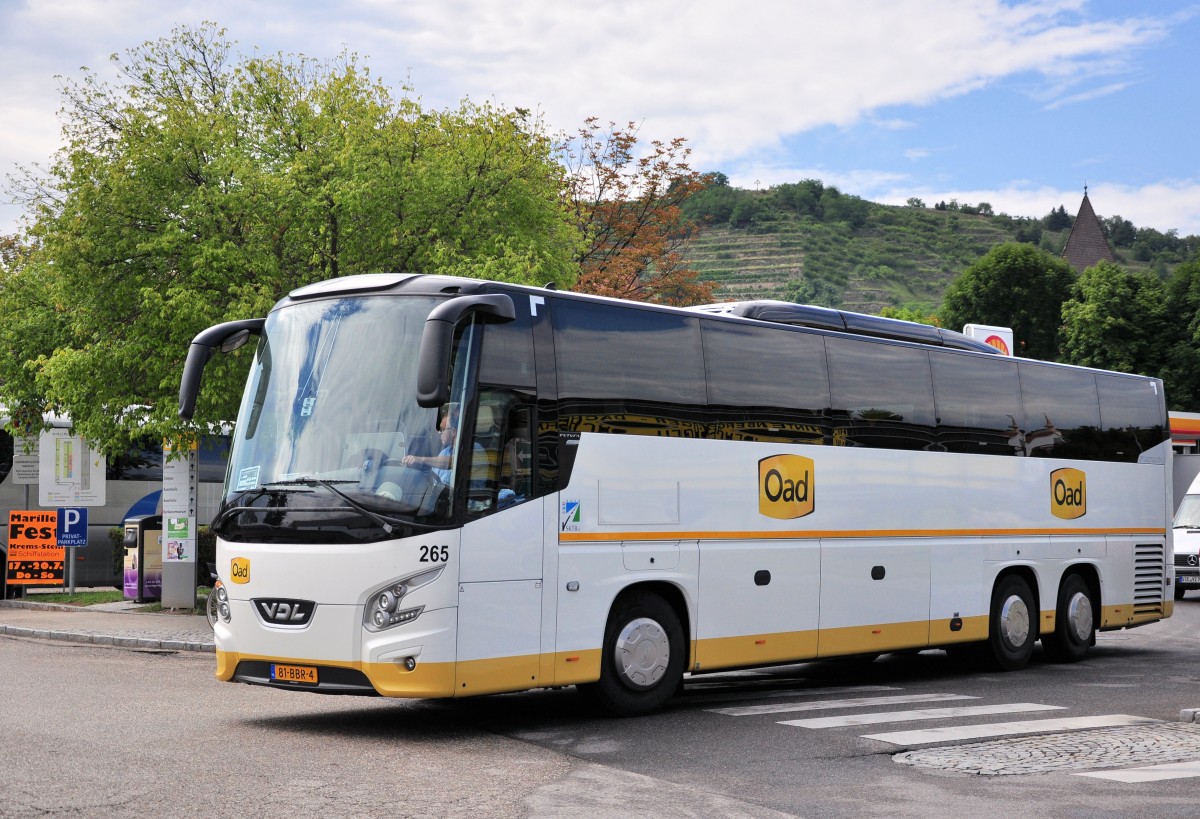 VDL Futura von OAD Reisen aus Holland am 12.Juli 2014 in Krems gesehen.