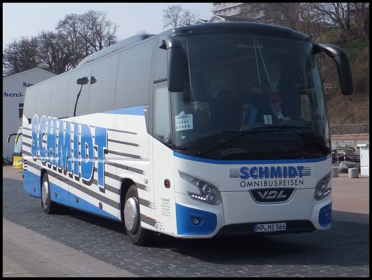 VDL Futura von Schmidt aus Deutschland im Stadthafen Sassnitz.