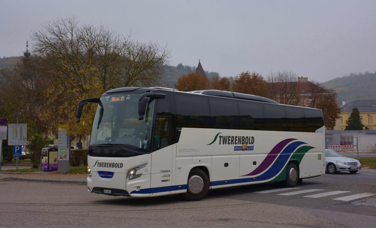 VDL Futura von Twerenbold aus der CH am 20.10.2017 in Krems gesehen.