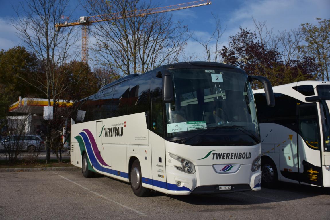 VDL Futura von Twerenbold Reisen aus der CH 10/2017 in Krems.