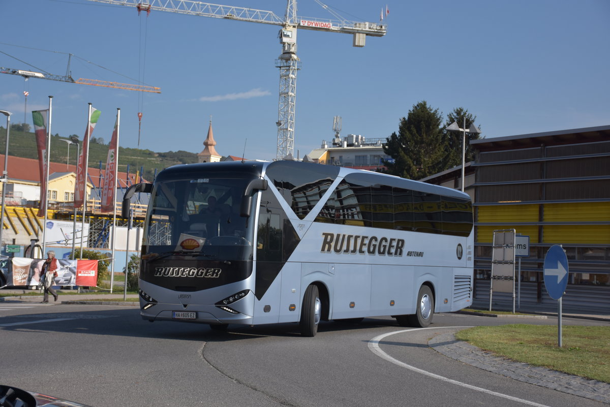 Viseon C11 von Russegger Reisen aus sterreich 09/2017 in Krems.