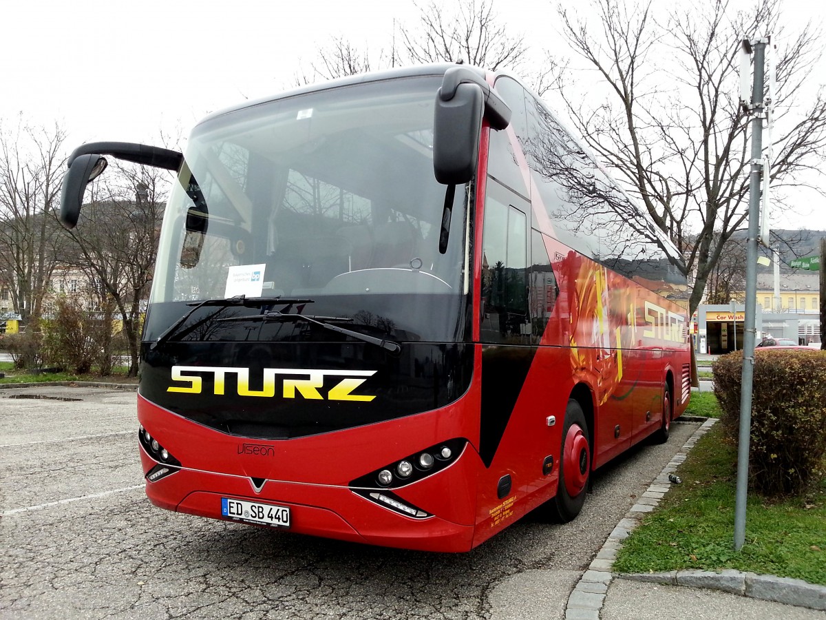 VISEON C11 von Sturz Reisen aus der BRD am 5.12.2014 in Krems.