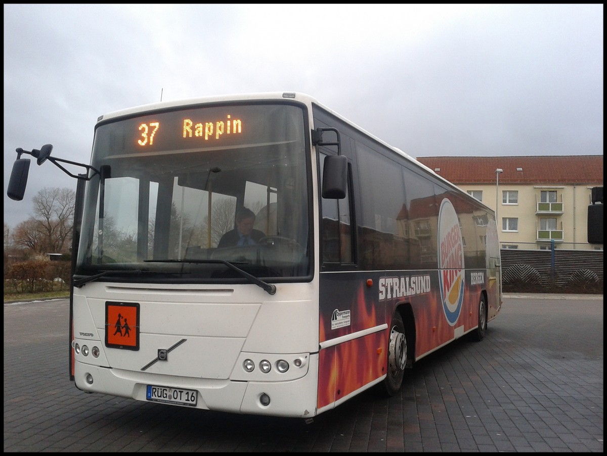 Volvo 8700 von Oppermann Transporte in Bergen.