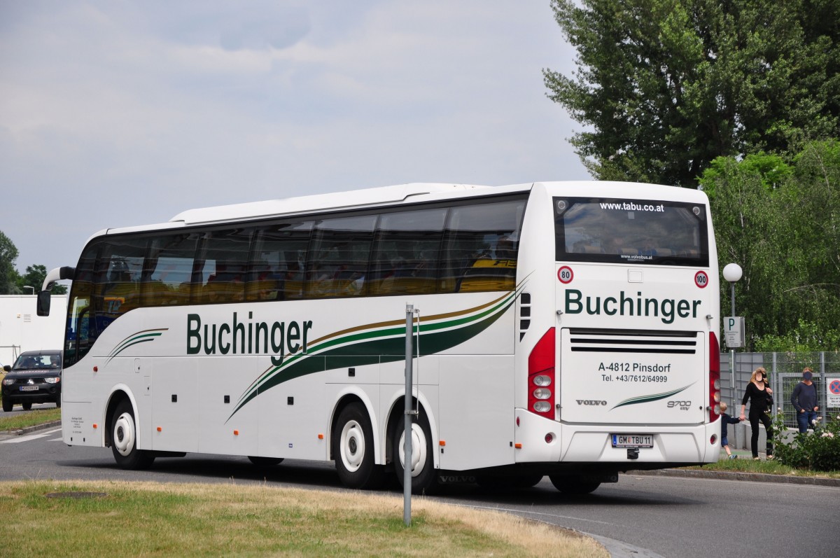 VOLVO 9700 von Buchinger Reisen aus sterreich im Juni 2015 in Krems.