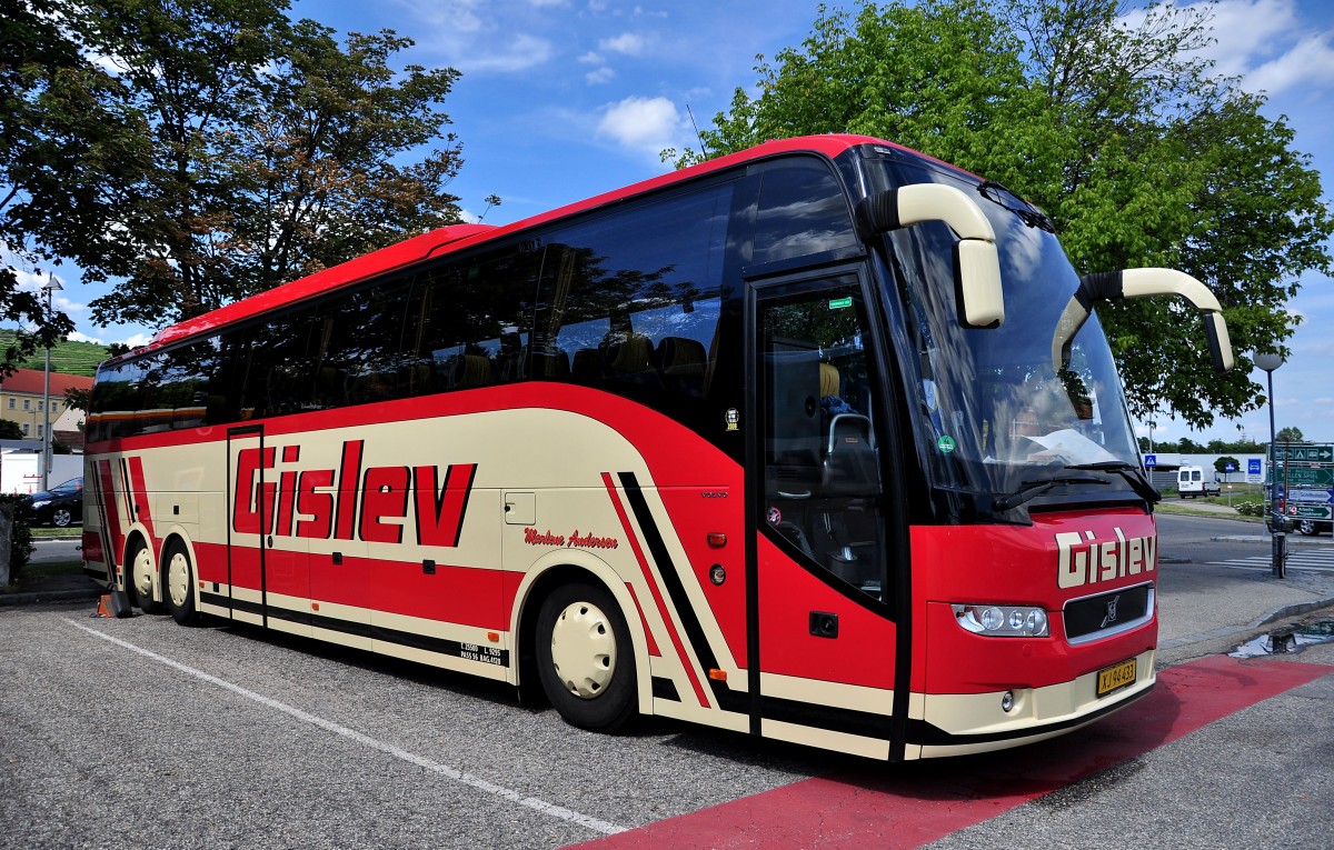 Volvo 9700 von Gislev aus den NL am 3.Juli 2014 in Krems gesehen.