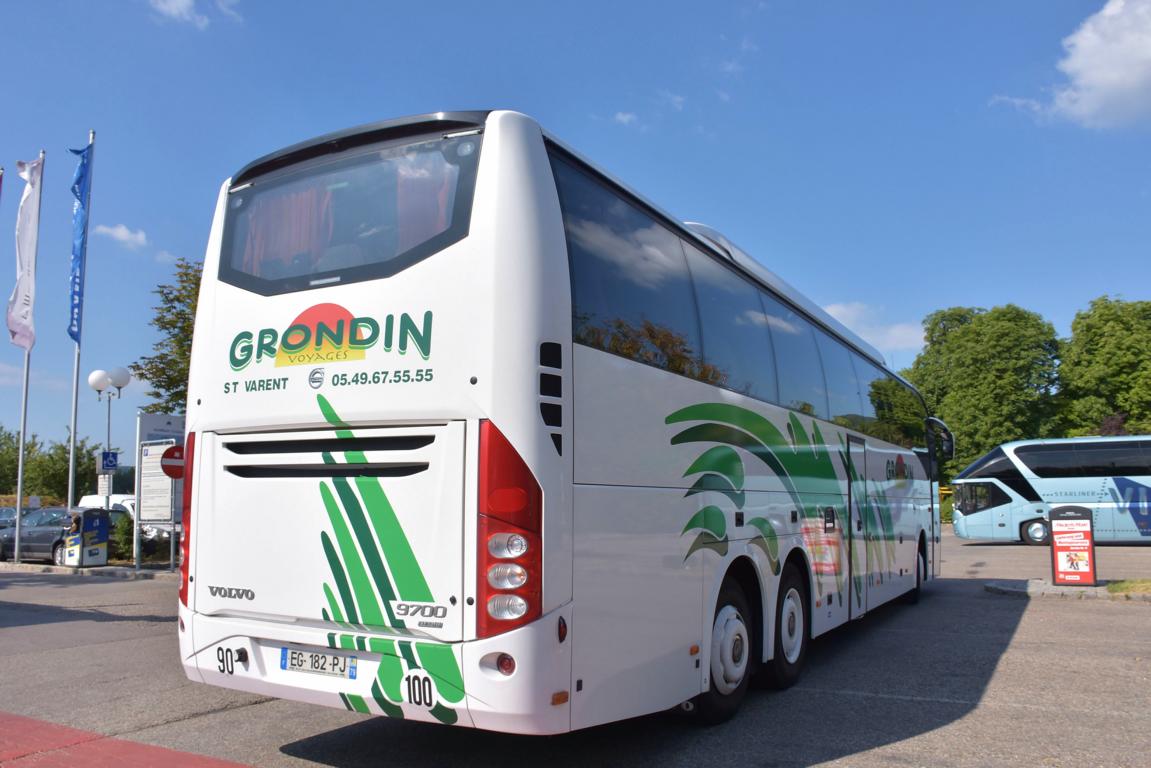 Volvo 9700 von GRONDIN Reisen aus Frankreich 06/2017 in Krems.