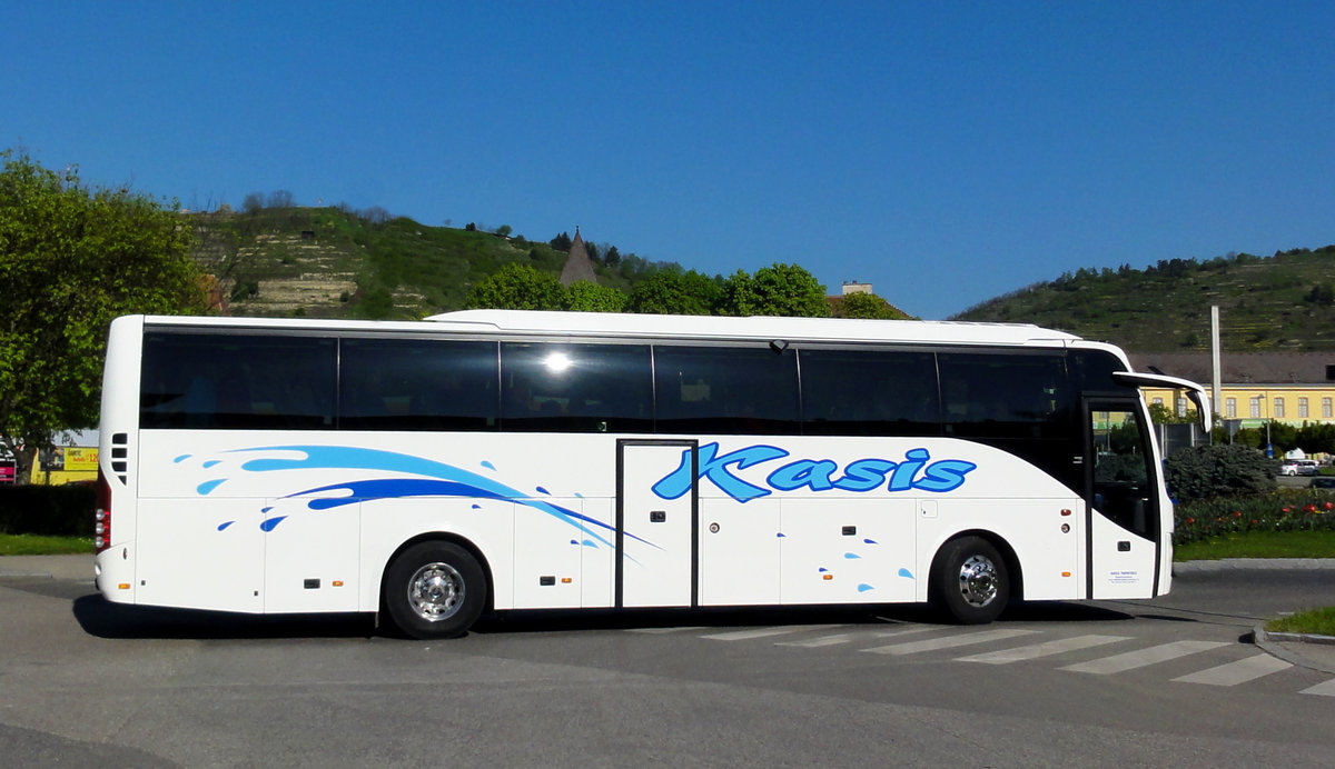 Volvo 9700 von Kasis Reisen aus sterreich in Krems gesehen.