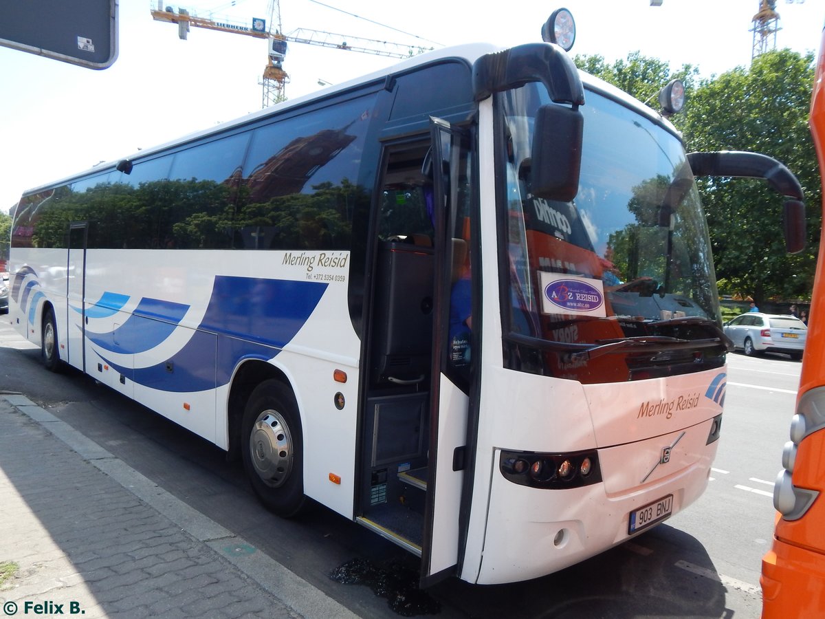 Volvo 9700 von Merling Reisid aus Estland in Berlin.