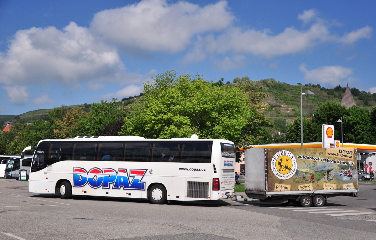 Volvo 9700 mit Radanhnger von Dopaz aus der CZ am 24. Mai 2014 in Krems.