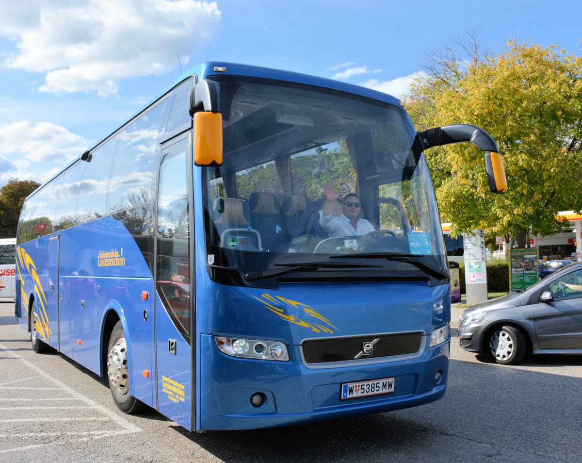 Volvo 9700 vom Niedersterreichischem Landesreiebro in Krems.