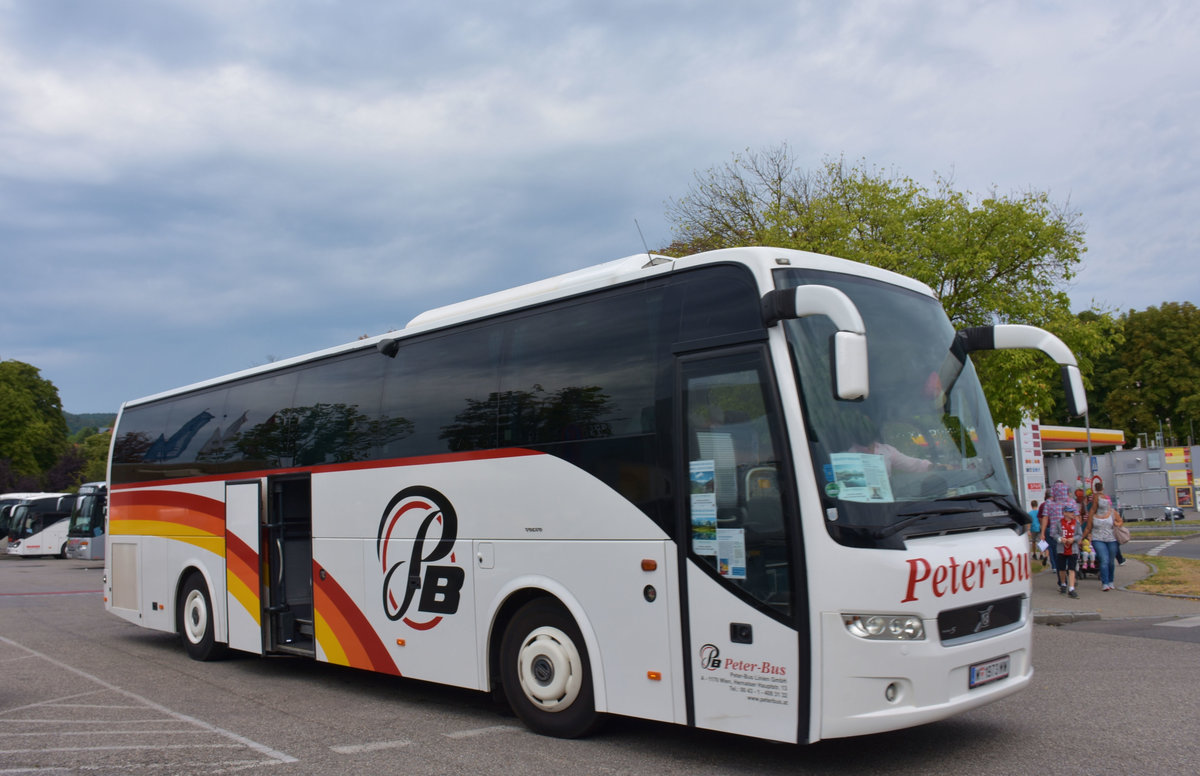 Volvo 9700 von Peter Bus aus Wien 2017 in Krems.