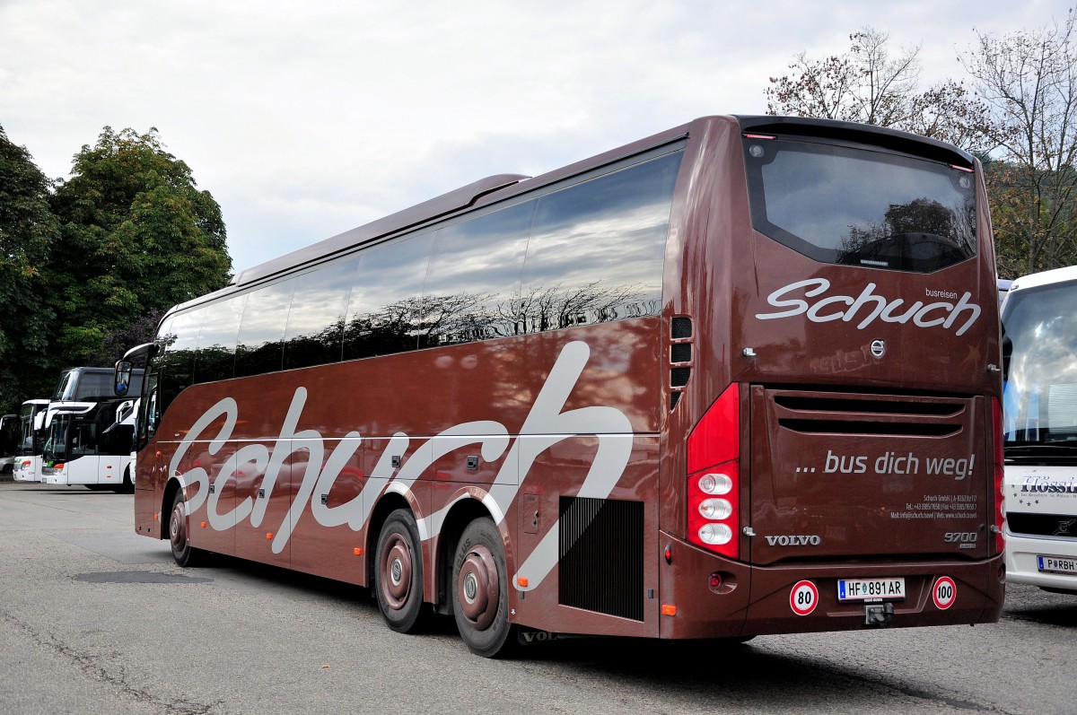 VOLVO 9700 von Schuch Reisen aus sterreich am 20.9.2014 in Krems.