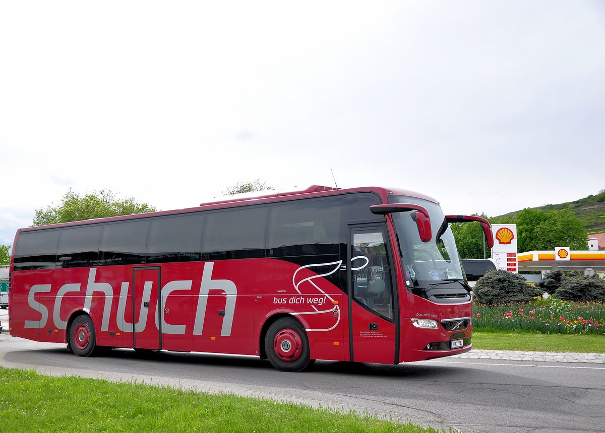 Volvo 9700 von Schuch Reisen aus sterreich in Krems gesehen.