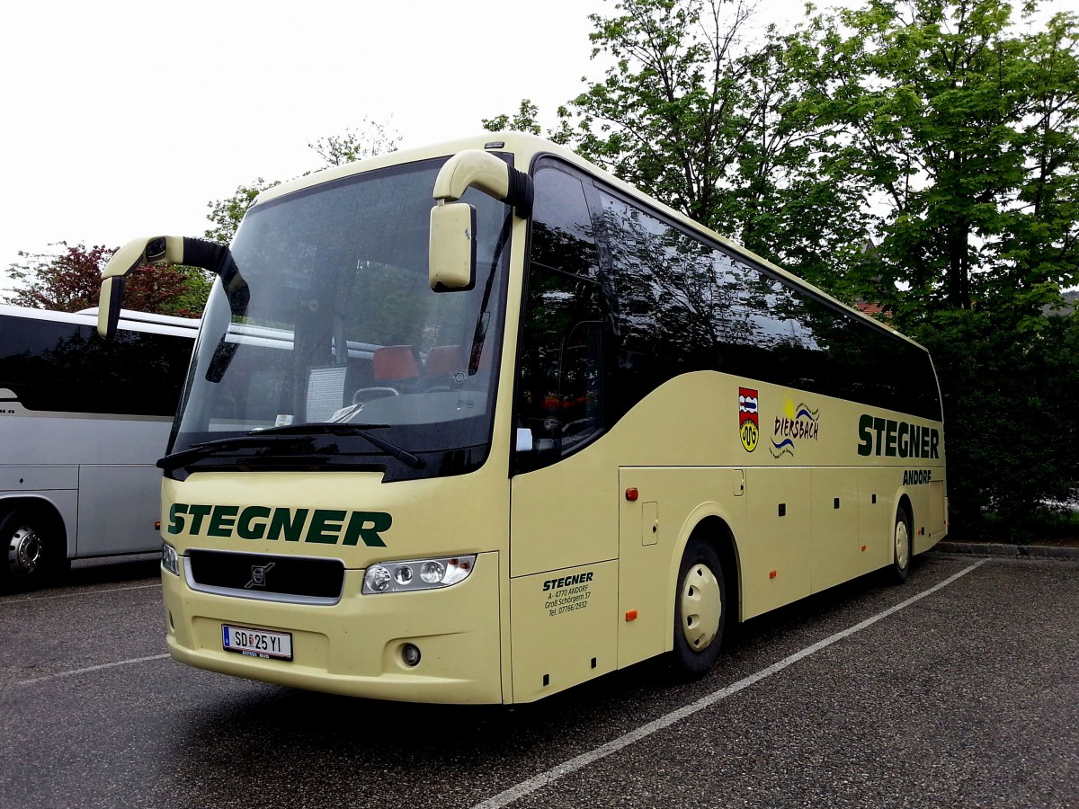 Volvo 9700 von Stegner Reisen/sterreich im Mai 2014 in Krems.