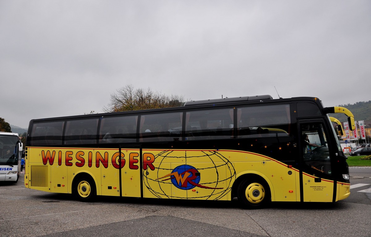 VOLVO 9700 von Wiesinger aus sterreich im Okt.2014 in Krems.