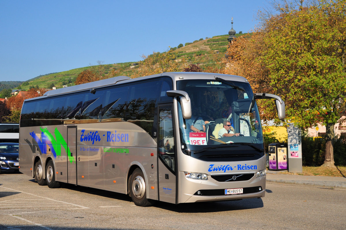 Volvo 9700 von Zwlfer Reisen aus sterreich in Krems.